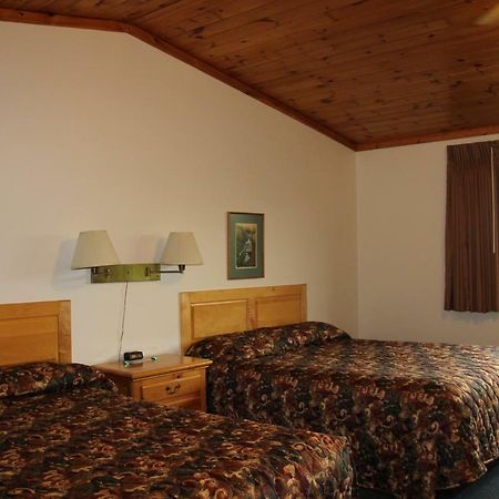 Superior Ridge Resort Motel Schroeder Exterior photo